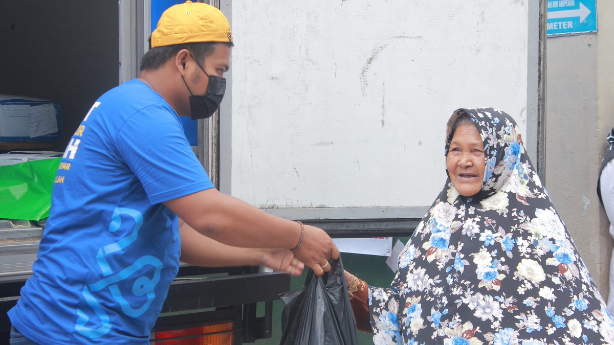 mecvakfi's tweet image. MEC Foundation has started the distribution of qurban shares delivered to Indonesia on the island of Lombok as part of the International Qurban Organization.

#DoItRight #DoItForAllah