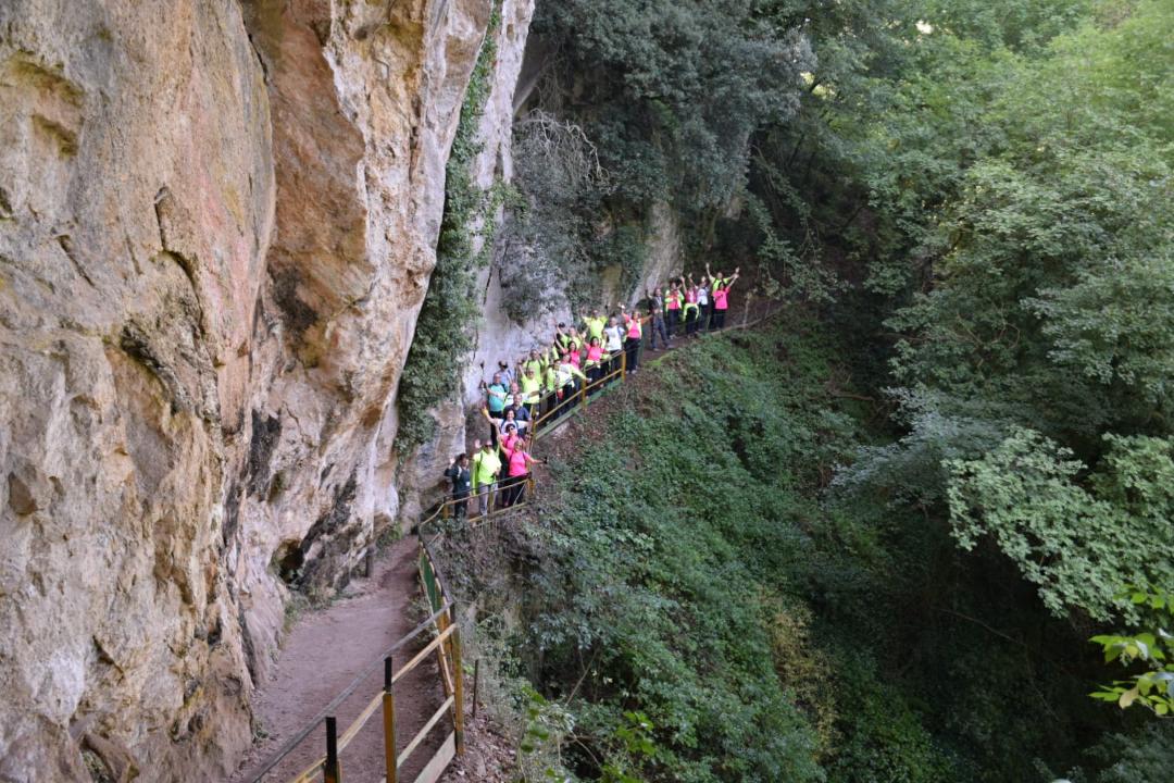 GiupyCarrino's tweet photo. In Compagnia del Fantastico Gruppo D'Escursionisti di San Marco in Lamis (FG) #Trekking #Hiking #Nature #Natura #Verde #Together #Happy #Sympathy #Beautiful #Simpatia #Molise #Italy #Escursionismo #MoliseTurismo #Italia #GuidaAmbientaleEscursionistica #Turismo @MoliseInAction https://t.co/Deb9EmV0Bc