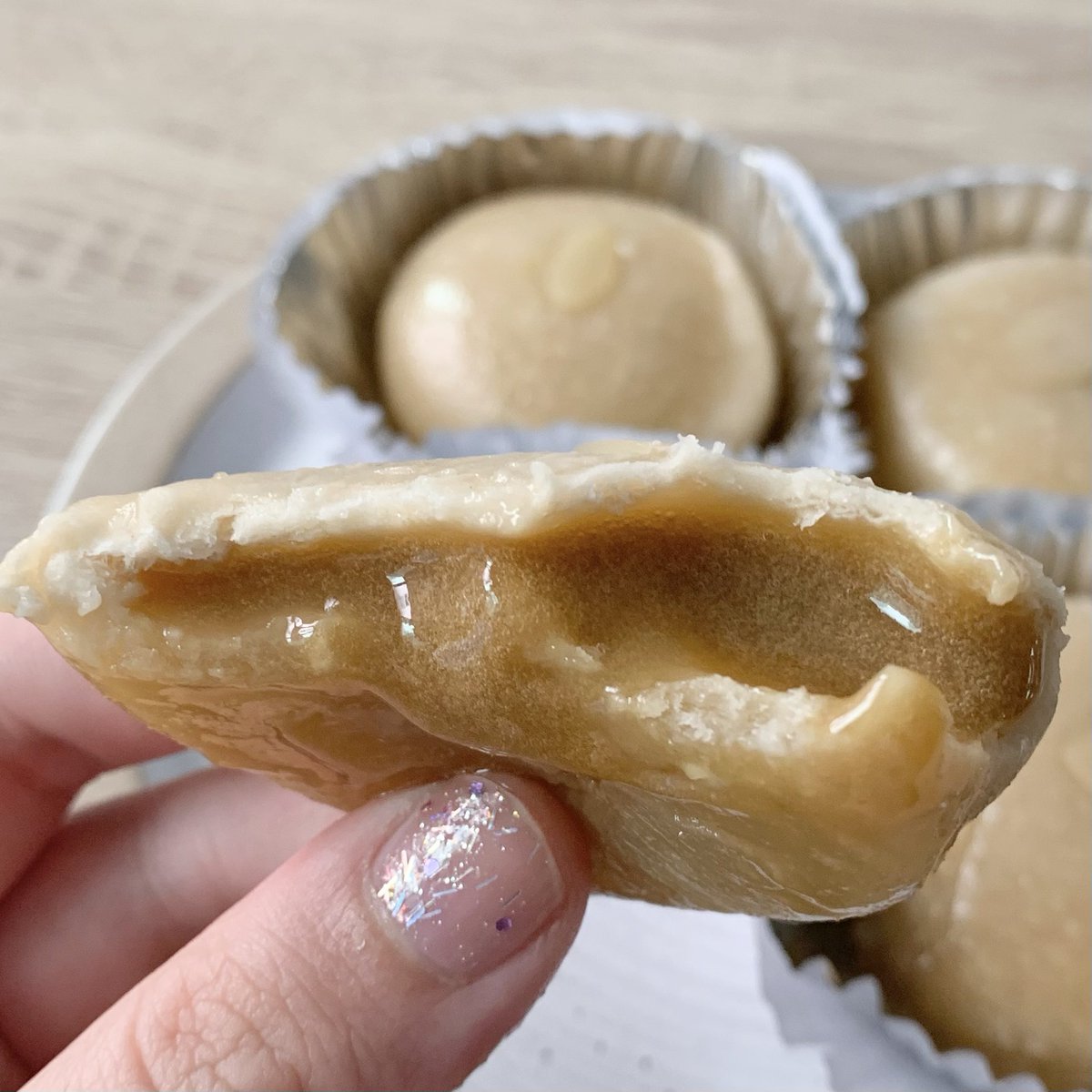 arnathaofficial's tweet image. นิพพาน ขนมเปี๊ยะลาวาคาราเมล หอมมากกก กินตอนเย็นๆก็อร่อย เอาไปเวฟ 10 วิ ก็ได้แบบไส้เยิ้มๆมากินกับนมอุ่นๆ ดีมากกกกก