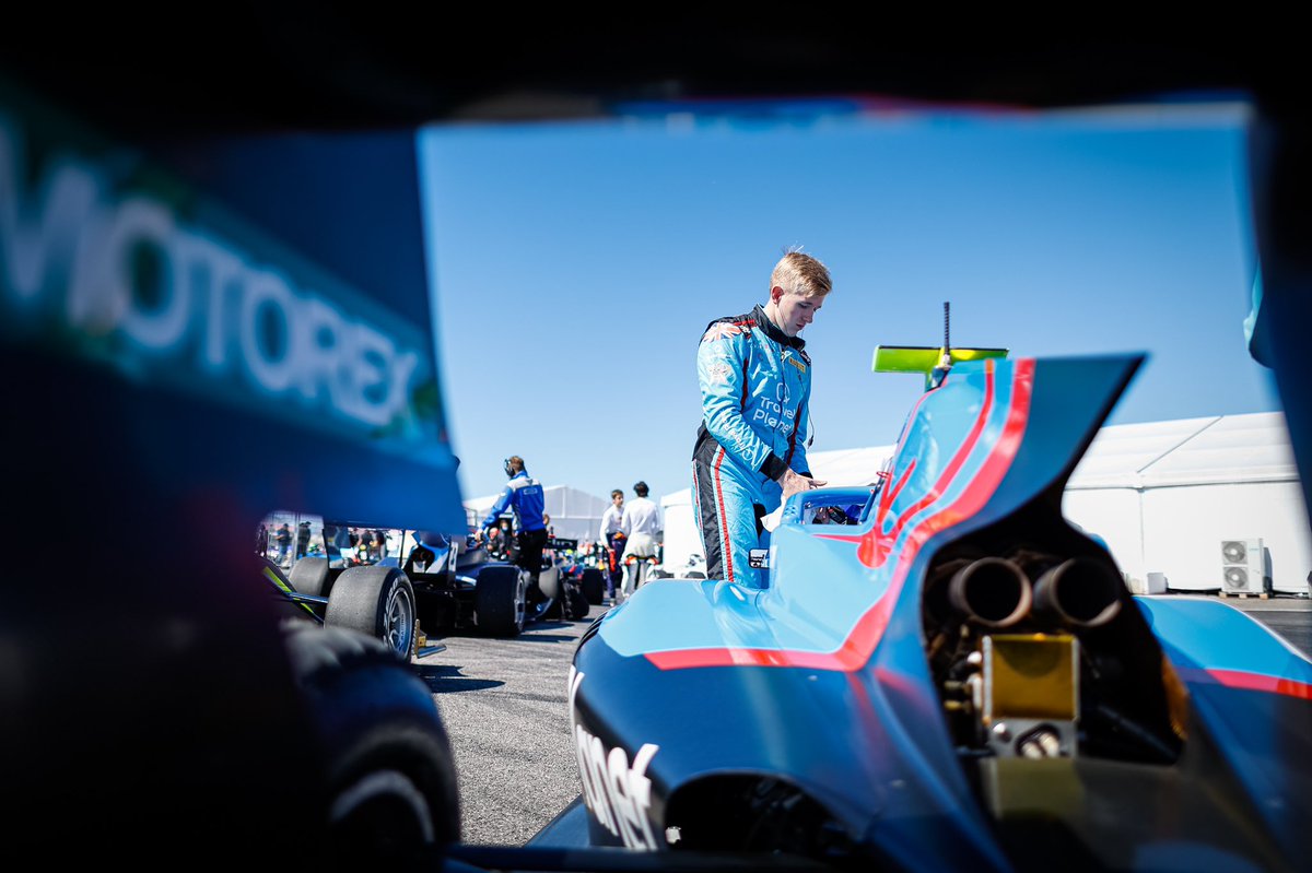 For the last time this season, time to get ready for the race. We start from P3. 

Watch live on <a href="/SkySportsF1/">Sky Sports F1</a> 

#sochi #russiangp #f3 #fiaf3