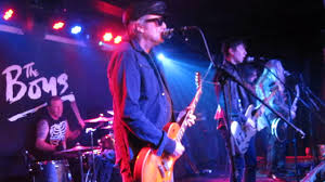 PunkandPrincess's tweet image. What a show this week: Matt Dangerfield talking about his secret love of Britney Spears, having no more heroes, denying being a loo roll thief, fibbing on John Peel&apos;s radio show and how not to decapitate a chicken - punkandprincess.weebly.com/how-to-listen.…