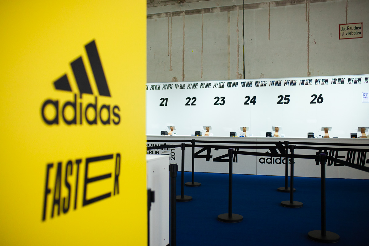 SumUp's tweet photo. No need to run for your money at @BerlinMarathon 🏃‍♂️

@adidas use SumUp. 💳✨

____
#SumUp #PaymentsProvider @berlinmarathonE @sccrunning  #bmwberlinmarathon  @weareact3 https://t.co/MjEQUw3z0F