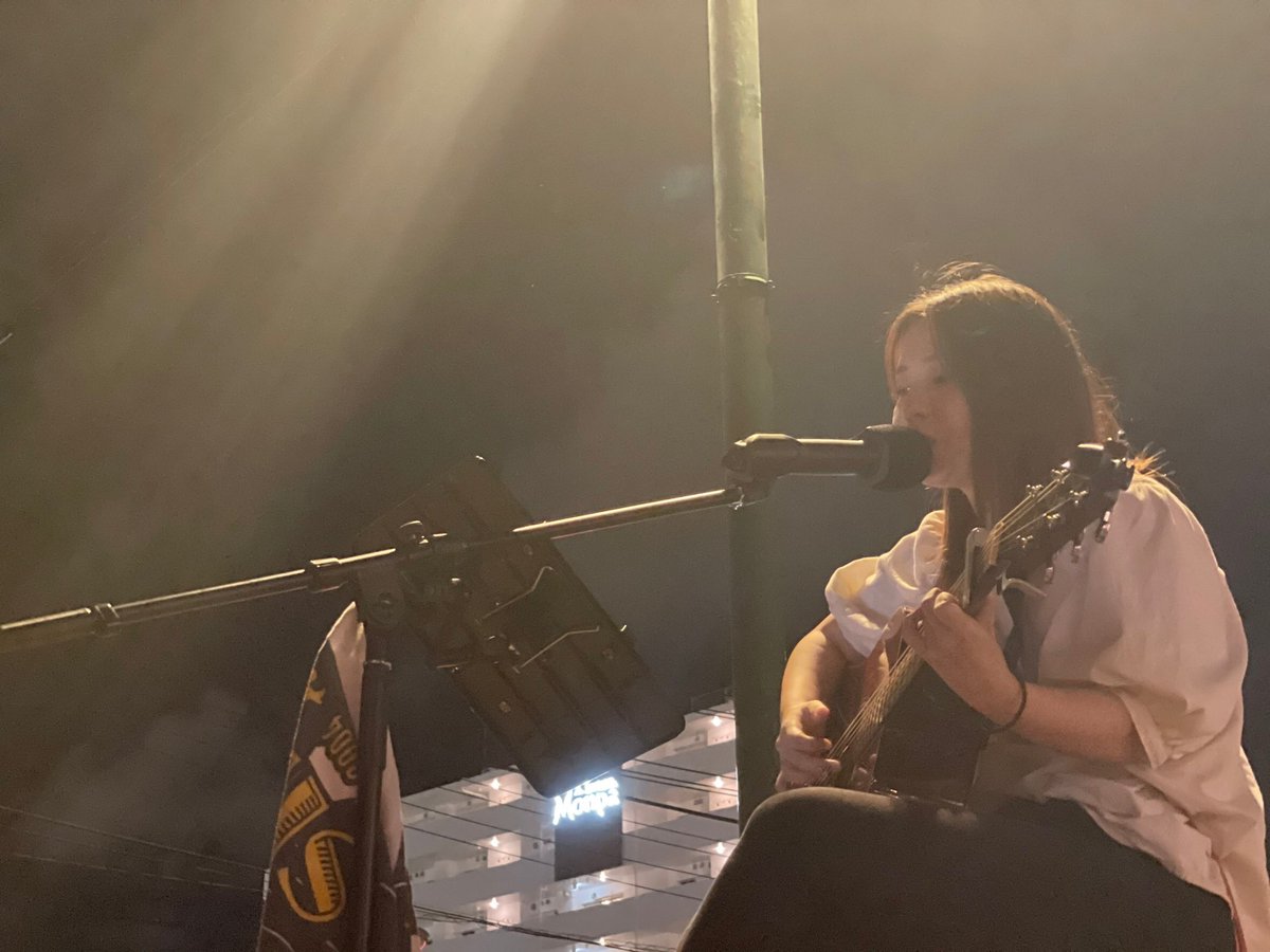 SB_BUN's tweet photo. ストリートライブ✨
楽しかったー😆✨
たくさんの人達と楽しめるようになるその日まで、ひっそりと活動はしていきたいと思います!
昨日一緒にライブした、
ma---、ちーちゃん、Haruka、そして撮影してくれたチャンユキ君、ありがとー😆
#沖縄 #音楽 #ストリートライブ #美浜 #SHUBUN https://t.co/aCNCR1NUT2