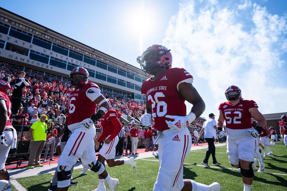 JSUGamecocks_FB's tweet photo. Some Pictures From The @JSUGamecocks_FB vs @UTM_FOOTBALL  Game https://t.co/9TXzSZJlNt
