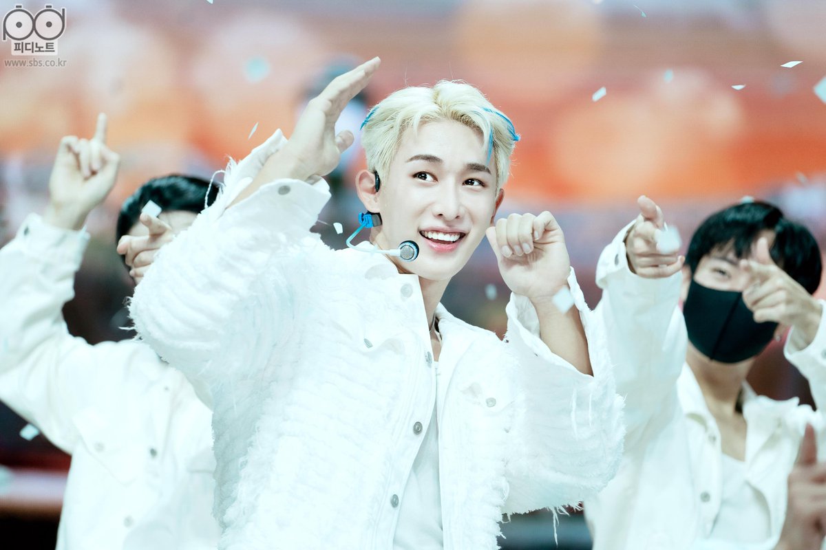 WonhoYT's tweet photo. We are doing great #wenee 

Let's have a blast on this Sunday let's hit 8M on #Blue 🥳💙🔥

#WONHO_BLUE #wonho @official__wonho #Blue_Letter 

https://t.co/QV7LhsoI5x https://t.co/XtObTJdvA0