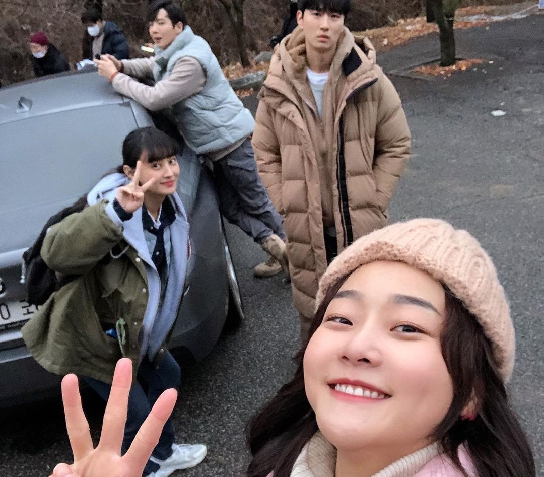 Suzystrash's tweet photo. #ATrap cast https://t.co/8qz25nWlH9