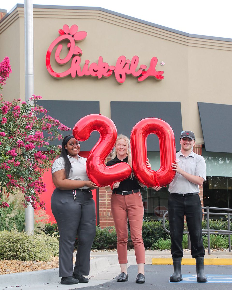 CFA_NMS's tweet photo. It's our 20th birthday! 🎉🎂 We've loved serving the Tallahassee community with smiles for the past 20 years. Huge thank you to all of our team members and guests who have made these past two decades so wonderful! 🥰 https://t.co/qvasDyEBBz