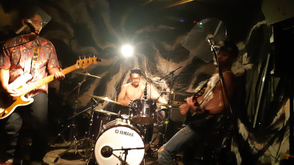 Charlie45088904's tweet photo. 新生the hunchがばりやばい
次クラウン、あがるわー https://t.co/jb31qhNVn2