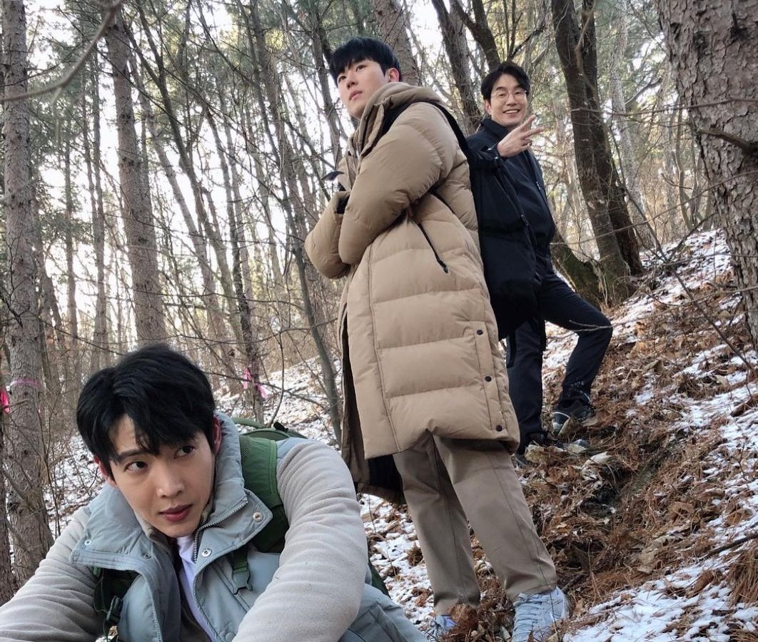 Suzystrash's tweet photo. #ATrap cast https://t.co/8qz25nWlH9