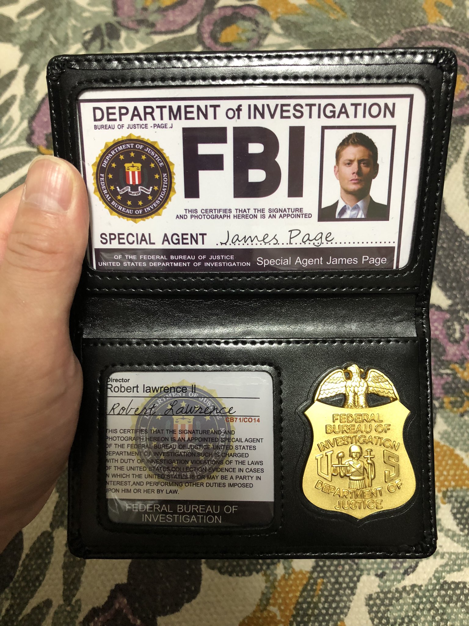 FBIの手帳 名探偵コナン 風 赤井秀一 連邦捜査官 FBI 手帳 ☆コスプレ