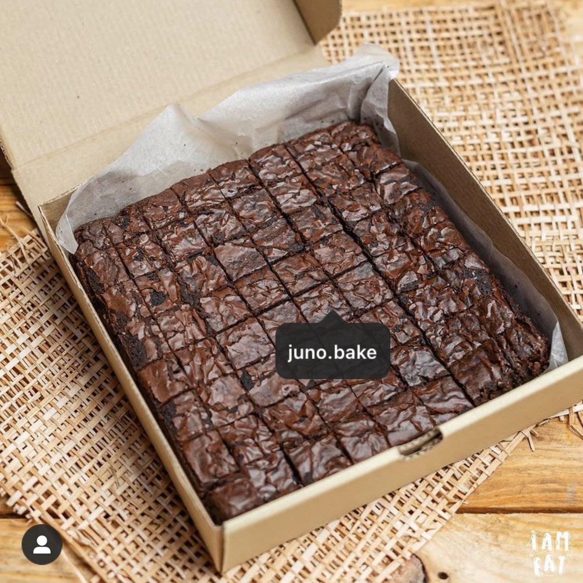 junobakekanom's tweet photo. มากินกินบราวนี่ช็อคกันเถอะ 🧊🍫🍫
บราวนี่คิวบ์ juno.bake 📍
✅ช็อคเข้มข้น
✅ชิ้นพอดีคำ
✅ยอดขายเดือนที่แล้ว 2,000+ถาด 
ฝากรีหน��อยนะคะ พึ่งมาลองตลาดทวิตค่า ขอบพระคุณมากค่ะ 🥺
.
ขอบคุณภาพสวยๆจาก IG : i.ameat
รายละเอียดใต้เมนชั่นคั้บบ ✨
#บราวนี่ #อร่อยฟินกับวิน #LALISA https://t.co/cLkhShtVFC