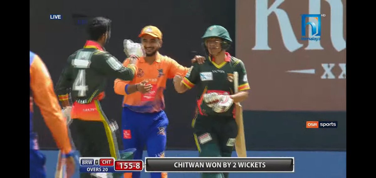 pdl_s10's tweet photo. Chitwan Tigers won the Match in the final ball 👏👏
First game ✔️
First win ✔️
#RoarRoar #ChitwanTigers
#EPLT20 https://t.co/ZpwgiP5kDl
