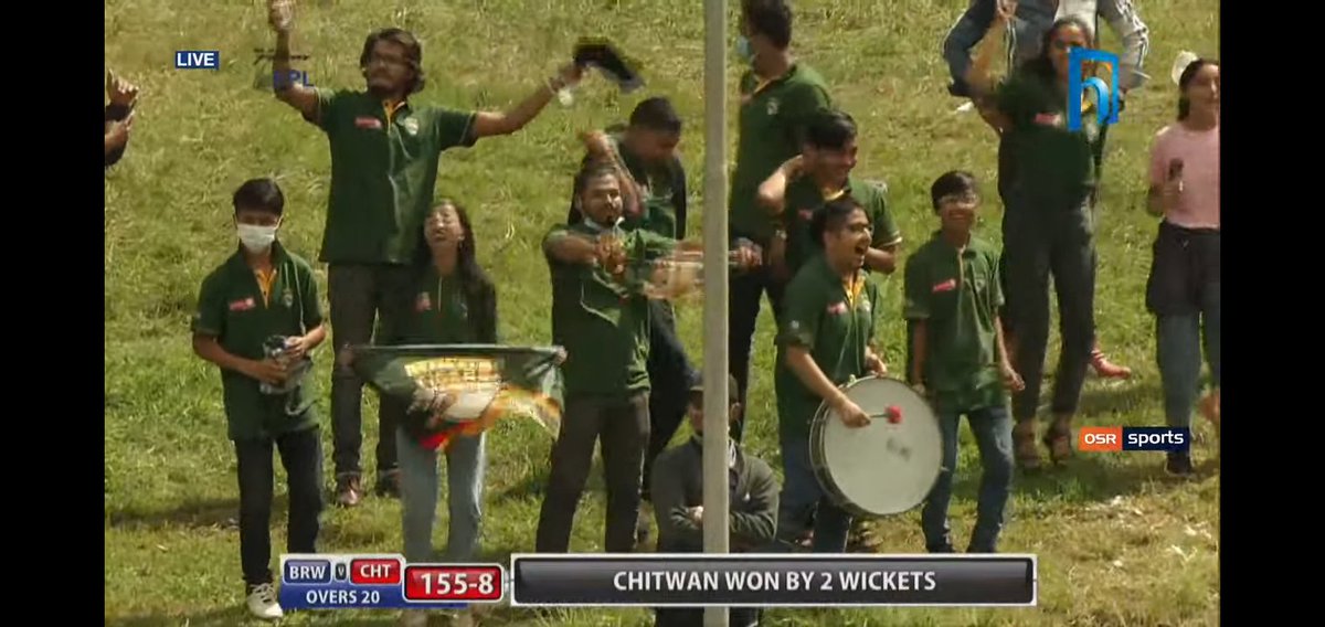 pdl_s10's tweet photo. Chitwan Tigers won the Match in the final ball 👏👏
First game ✔️
First win ✔️
#RoarRoar #ChitwanTigers
#EPLT20 https://t.co/ZpwgiP5kDl