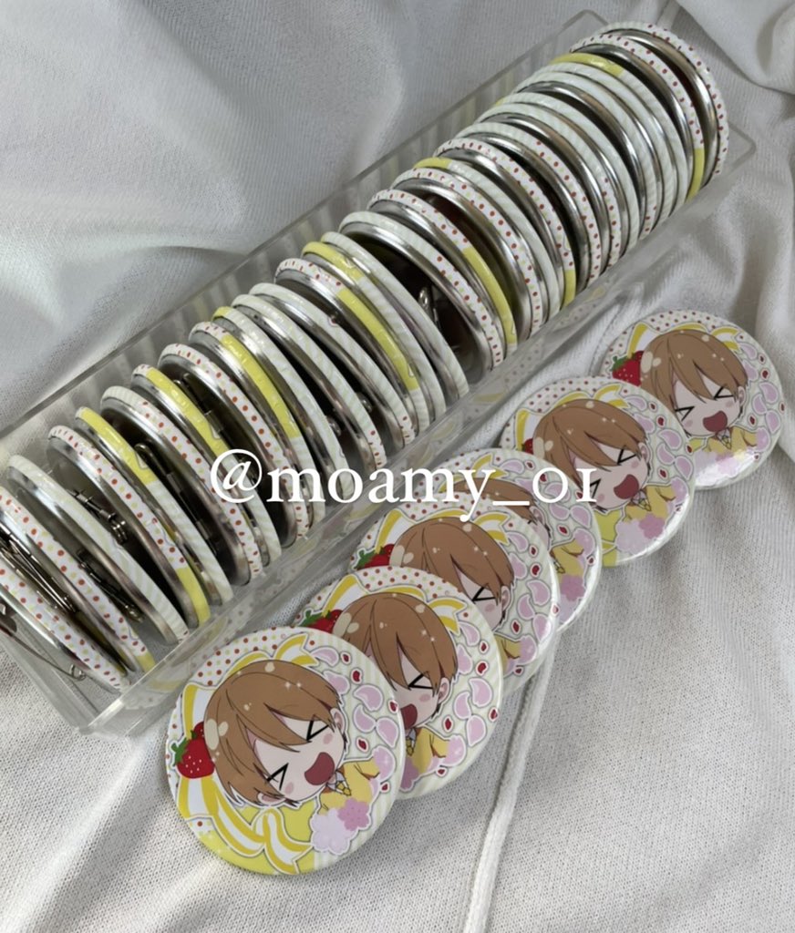 moamy_01's tweet photo. すとぷり るぅとくんの缶バッジお譲り先探しております

譲 画像の物

求 買取 

商品名をご記載の上DM、またはリプください🙇🏻‍♀️〰️

すとぷり グッズ 無限回収 有限回収 莉犬 ころん さとみ るぅと ななもり
ジェル 交換 譲渡 買取 求 譲 痛バ https://t.co/yOkBfH3hsx