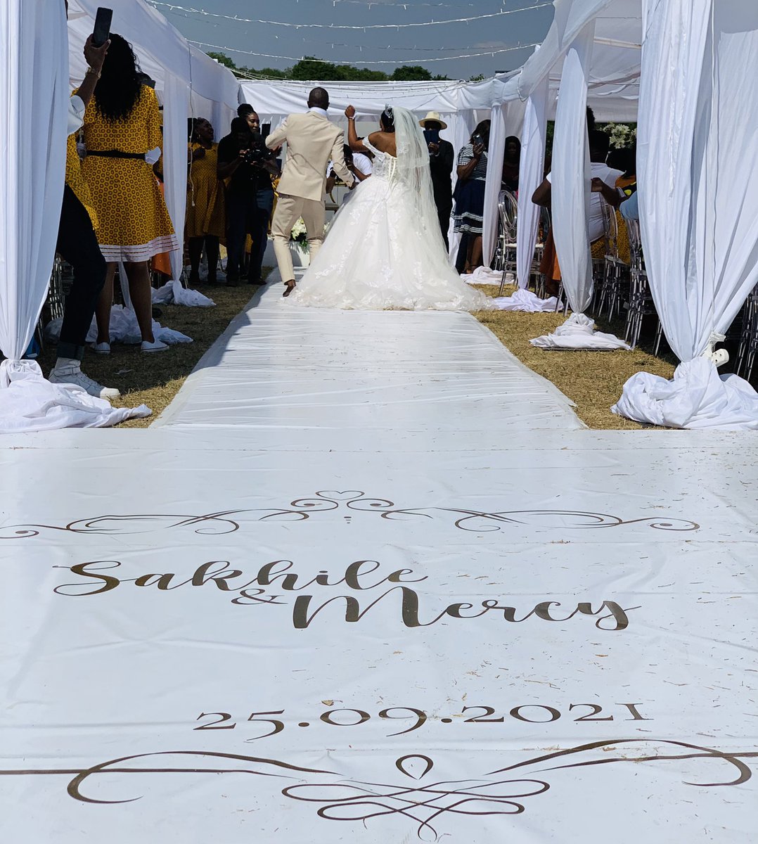 motheo1L's tweet photo. Sakhile &amp; Mercy’s wedding shandies👌🏾👰🏽💍🤵🏾‍♂️ https://t.co/B1UGQw6XZi