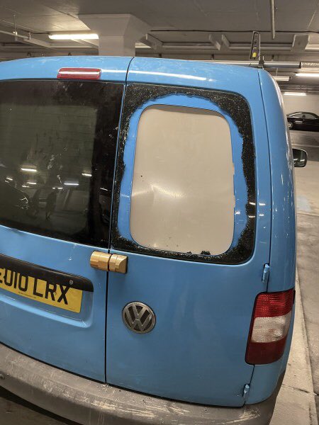 mywindscreen's tweet photo. We’ve auto glaziers heading to Farnborough to replace the front passenger door glass, front driver vent glass, and rear window on this 2010 Volkswagen Caddy (panel van). #door #vent #rear #glass #replacement #Volkswagen #Caddy #van #Farnborough #myWindscreen https://t.co/Eid6qTQI8d