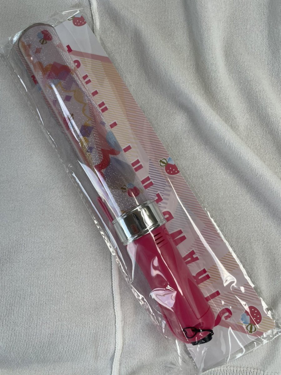 moamy_01's tweet photo. すとぷり ペンライトのお譲り先探しております

譲 画像の物

求 買取 

商品名をご記載の上DM、またはリプください🙇🏻‍♀️〰️

すとぷり グッズ 無限回収 有限回収 莉犬 ころん さとみ るぅと ななもり
ジェル 交換 譲渡 買取 求 譲 痛バ https://t.co/X66nSne2n0