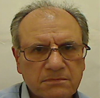 okhtaaapooos's tweet image. احمدحنیف نژادبانام مستعارمحمدعلی طاهری برادر کوچک محمدحنیف نژاداز بنیان‌گذاران سازمان همسرش زهره رضوانی درپاریس وپسرش مجیداز اعضای سازمان هستند.
او داده‌های فراوانی درباره تاریخچه و اعضای قدیمی دارد به همین دلیل درمراسم‌ مختلف وحتی جذب نفرات جدیددر شبکه سیمای آزادی سخنرانی می‌کند