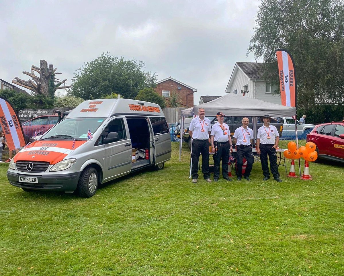 sx4x4r's tweet photo. Next weekend Sussex 4x4 Response are pleased to be supporting the South of England Agricultural Society at the Autumn Show and Game Fair.
Our responders will be assisting with vehicle parking and we will have a stand in the show, please pop by to say hi!
#SoEShow
@SouthEngShows https://t.co/i1qj4QHWYa