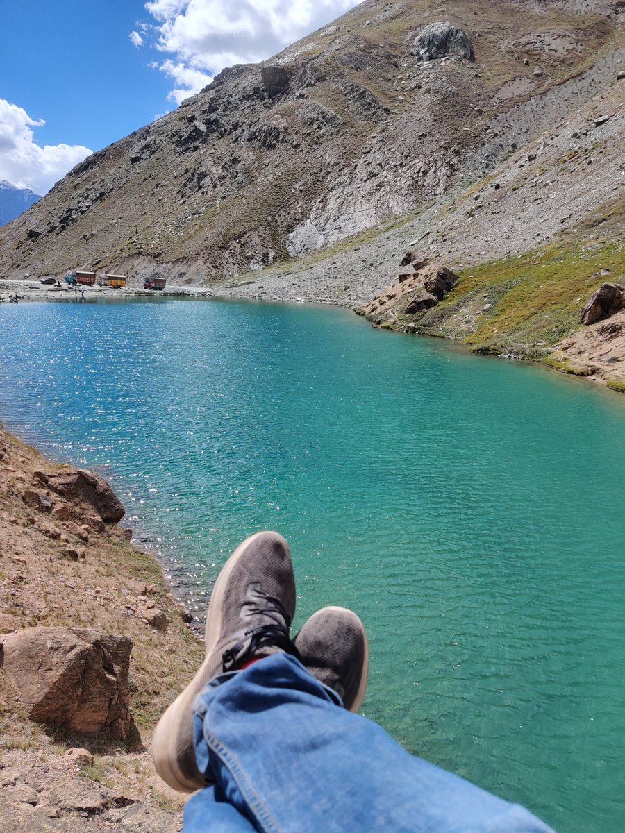 wanderthirstInd's tweet photo. #DeepakTal approximately 12300 feet the lake is located on the way to Baralacha Pass when you travel from Jispa https://t.co/QD8IY0Y4mQ