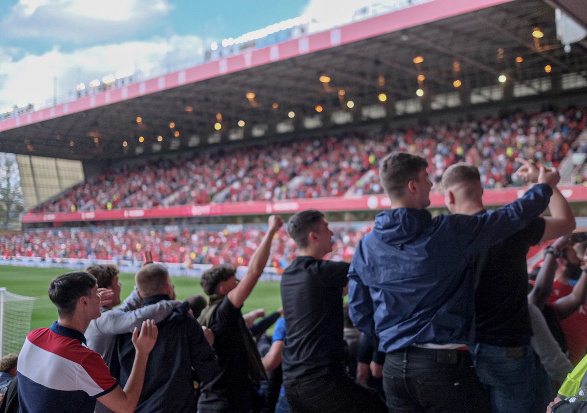 GloriousBanners's tweet photo. Swing Lowe 🌳♥️

Forest 1 Millwall 1

#NFFC | #Millwall | #FORMIL https://t.co/6e0PzqwKVv