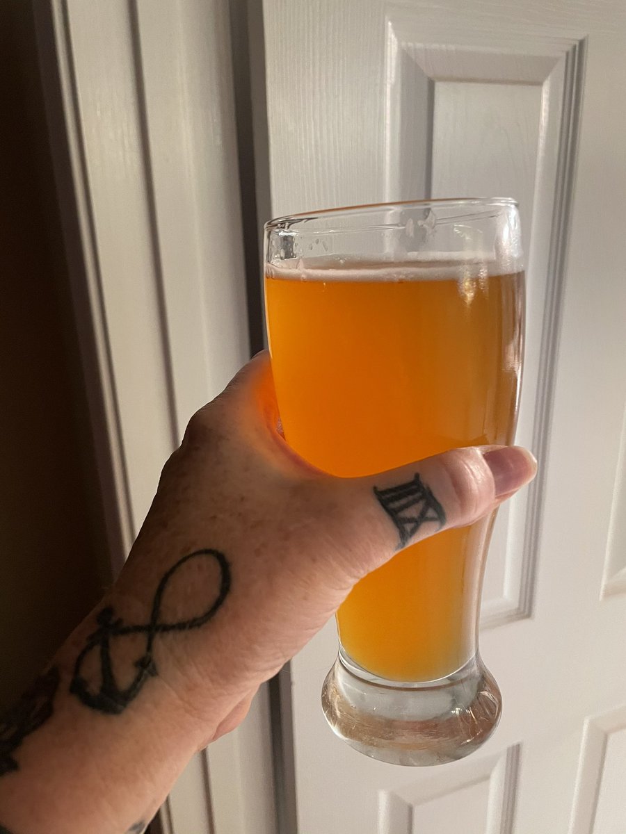 laurie5229's tweet photo. My husband is better than yours! When you have your own draft beer on tap! #craftbeer #TedLasso #cheers #hiphopbrewing #delicious #beautifulbeer https://t.co/pJ48mL90zZ