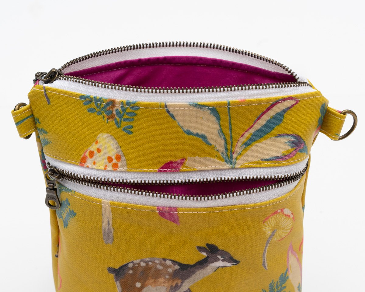 Morning #UKGiftHour this extra cute fawn bag now has an extra special faux suede lining 😍
cosimas.co.uk/ourshop/prod_7…

#UKGiftAM #cwordseptember