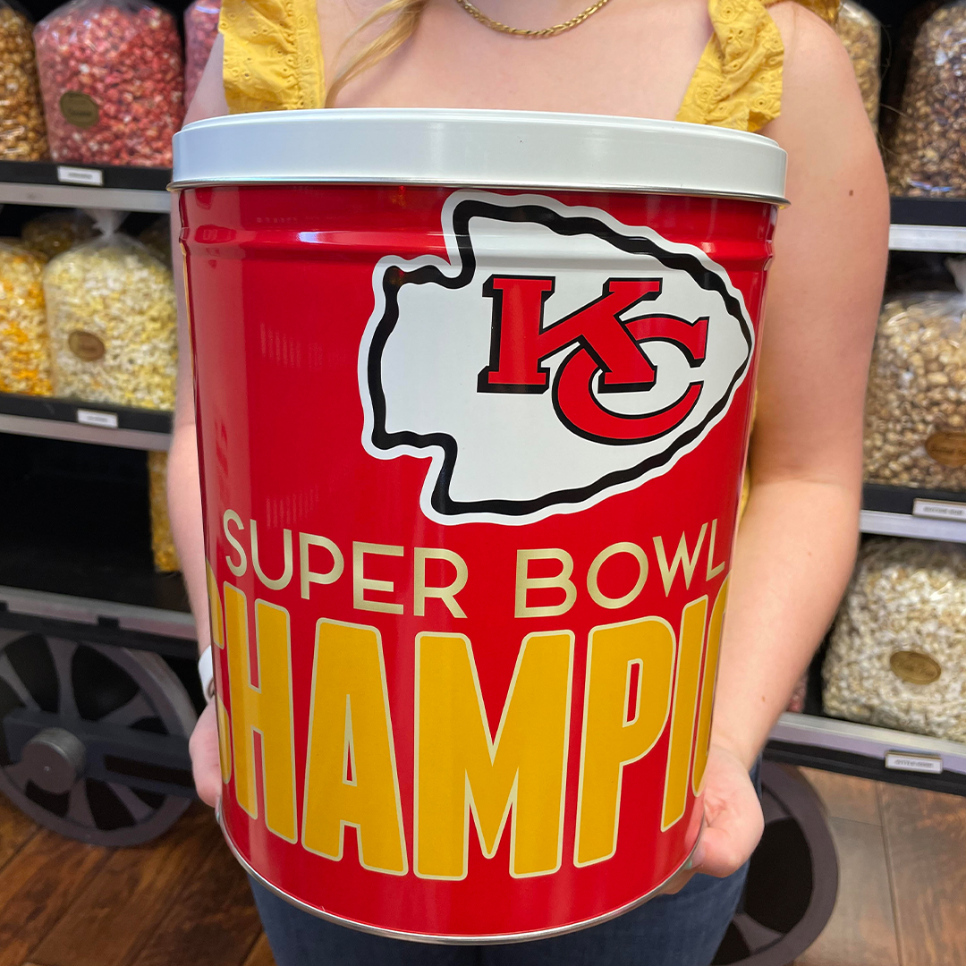 KernelsExpress's tweet image. TOUCHDOWN! This Sunday's away game starts at noon, do you have your popcorn ready?

 #gourmetpopcorn #popcorn #kernelspopcornexpress  #fallflavors #falldessert #popcornshop #smallbusiness #shopsmallbusiness