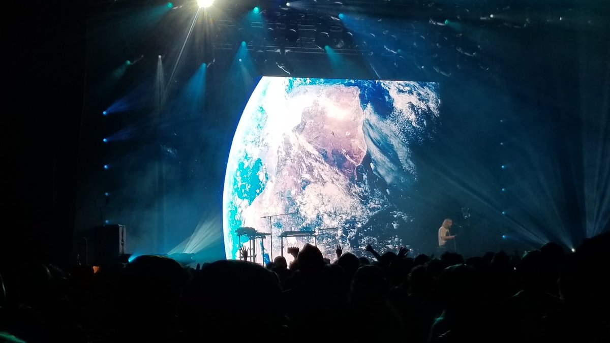 LokiRaverBoi's tweet photo. Everything we need is already here 🌍🌱✨ @porterrobinson https://t.co/a3xjPzjt4N