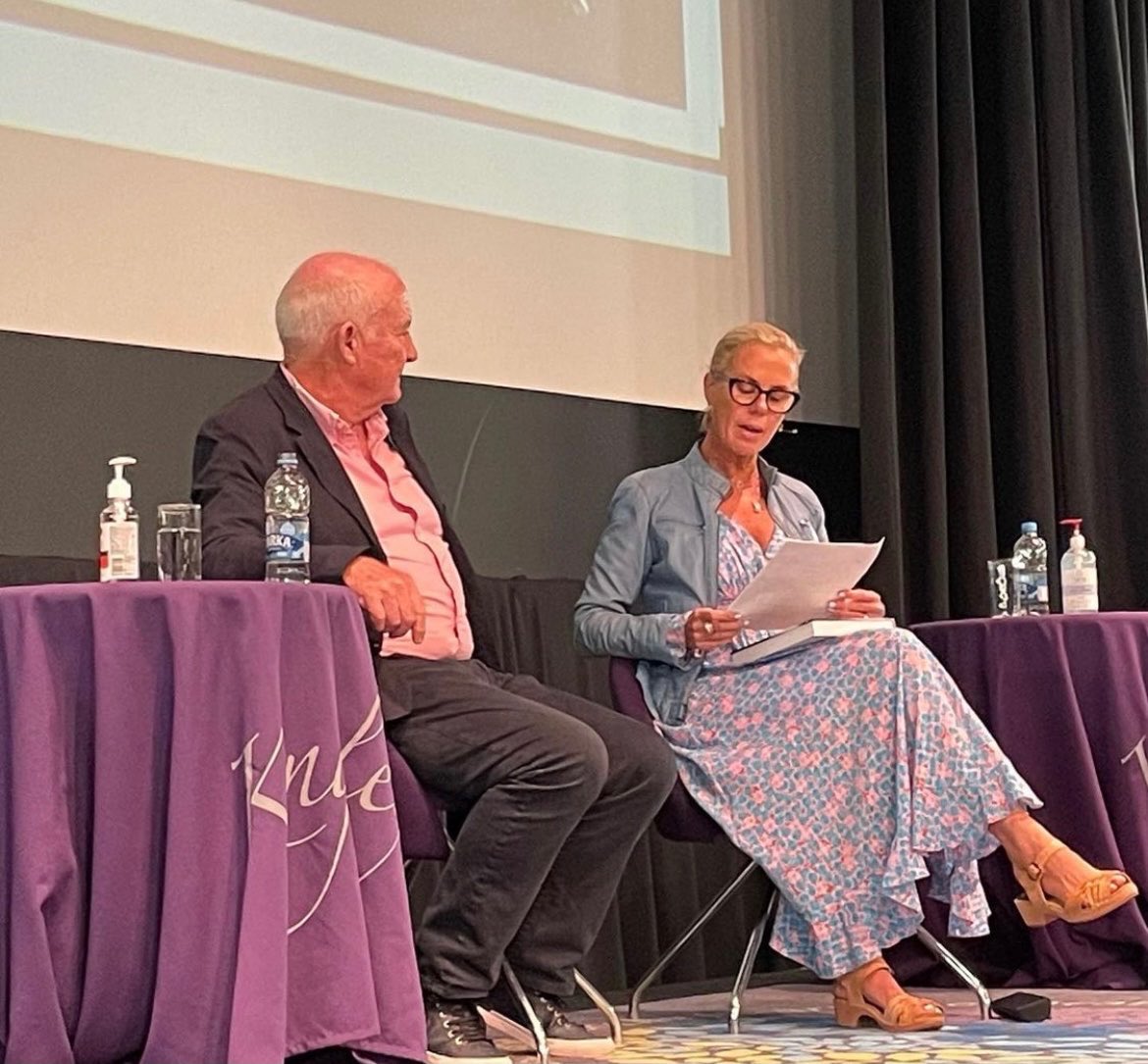 Rick_Stein's tweet photo. Really enjoyed being interviewed by ⁦@sasstein⁩ ⁦⁦@AppledoreBkFest⁩ for my new book #RicksteinAtHome. Serious questions apart from “Is it true you put slices of pizza and avocado  in your Nasi Goreng https://t.co/Jvq9D18Xte