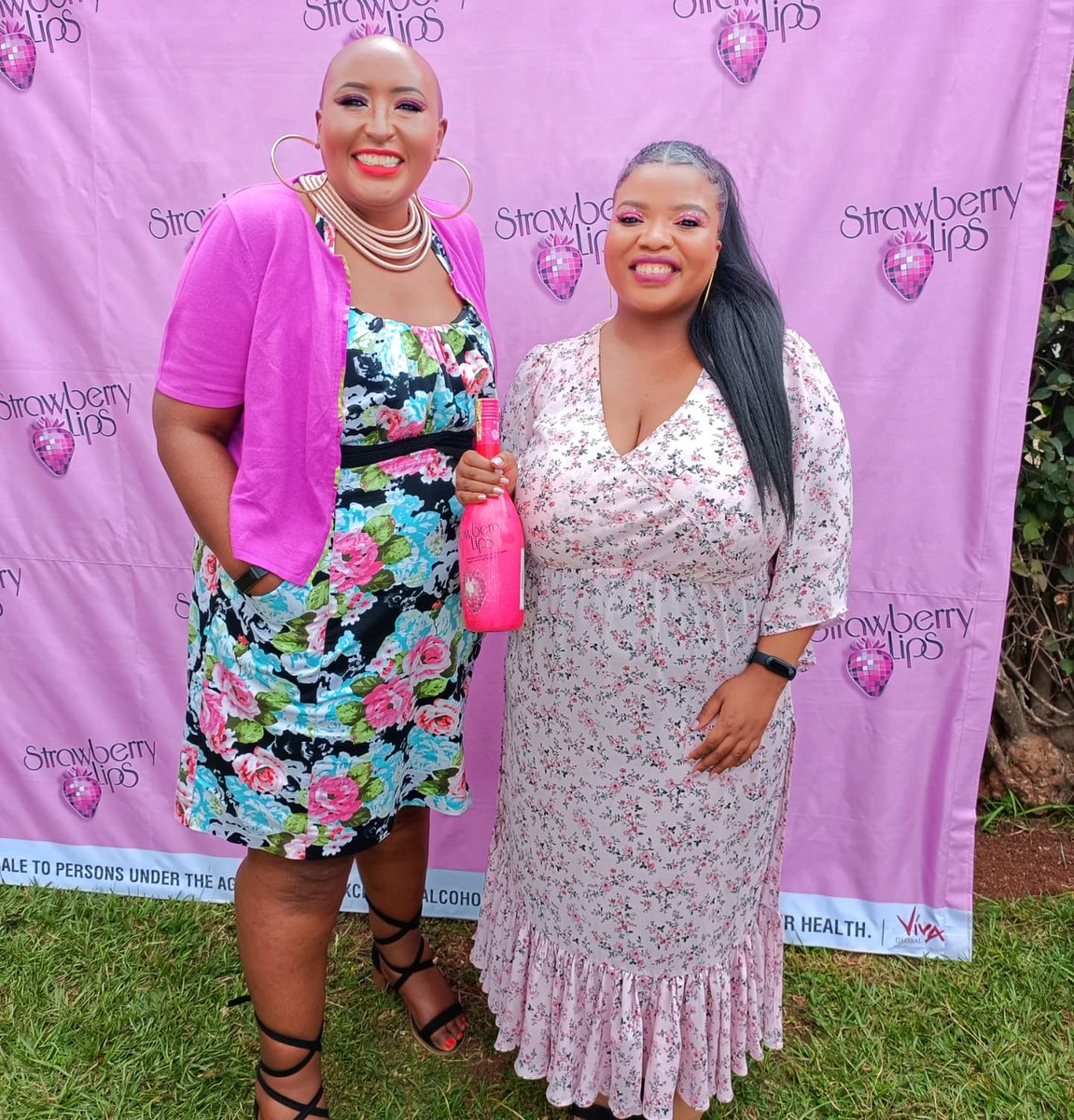 potentash's tweet photo. I really had a good time yesterday at @mwendesusu's #TheZedaExperience event in partnership with @Global_VIVA.  Thank you @ZedaMedia for the invite and the great experience. 

#KissOfPink
#StrawberryLipsTequila 
#OPPOReno6 https://t.co/UdV6poQRZZ