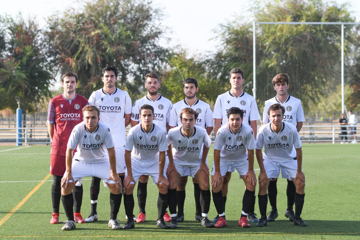 ⏱ 1' | 0-0 | #CentralBvsAtlSimu | ¡Comienza el partido!

#LaEscueladelosSueños ⚫️⚪️⚽️