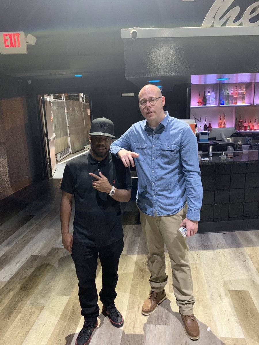 StessTheEmcee's tweet photo. The entire reason I got to finally meet 8Ball and MJG is because of my brother @DJDEMP 

Demp gets asked for favors constantly. So for him to help me tonight is both and honor and a blessing. 

I thanked him like 10 times tonight, but I honestly can’t thank him enough! https://t.co/b5PMBLIP0T
