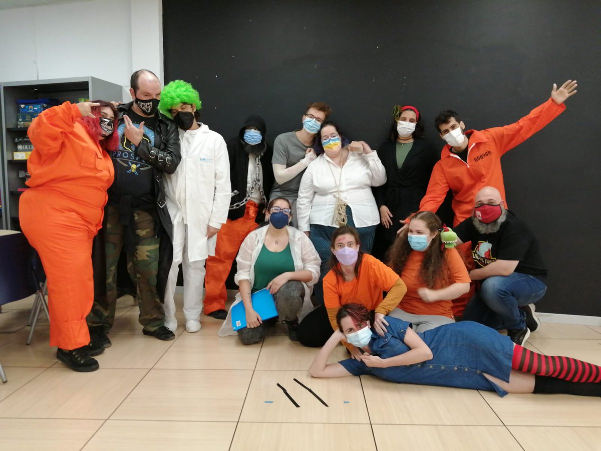 factoriadelrol's tweet photo. Ayer celebramos las II Jornadas de Ocio Alternativo en el CJ Carabanchel Alto. El ReV de los Villanos de Batman y las partidas de mesa fueron un éxito. Poco a poco normalizamos las actividades presenciales.
#centrosjuvenilesmadrid #ocioalternativo #Batman #starwars #zcorp https://t.co/fwBwN4nAKo