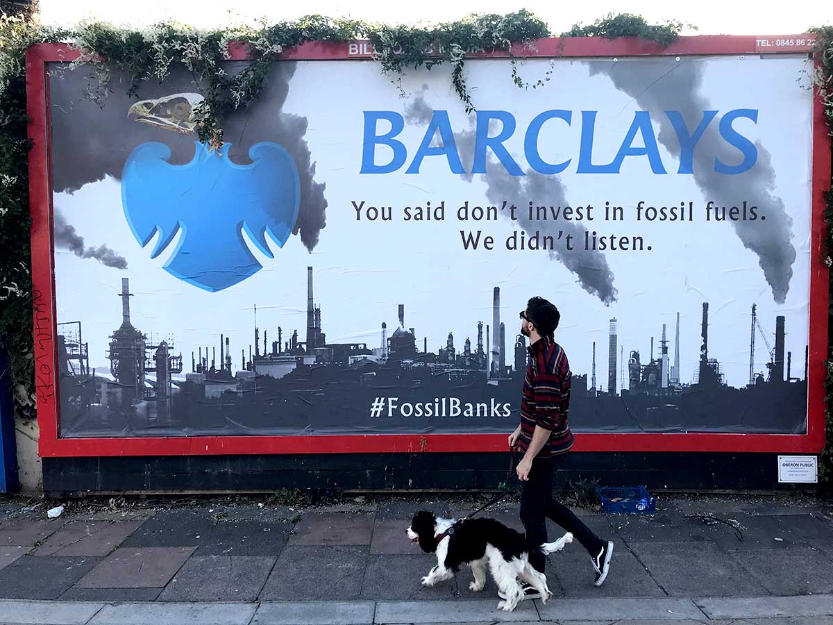 Chris_Skinner's tweet image. I wonder how #Barclays execs feel about #fossilbanks

brandalism.ch/projects/barcl…
