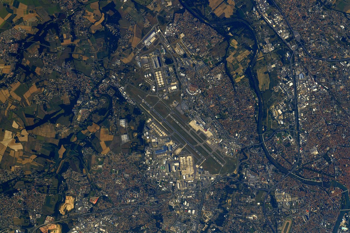 Thomas Pesquet tweet media