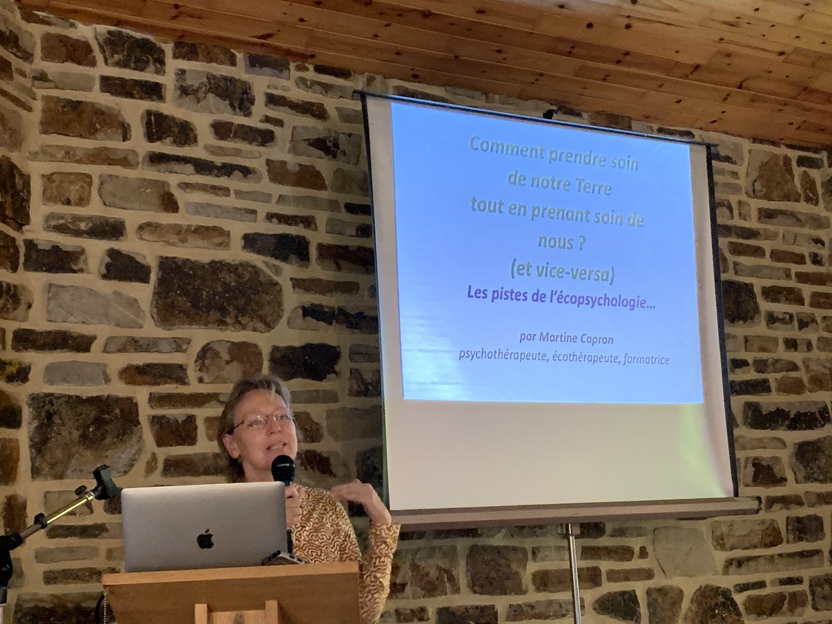 JPvanYpersele's tweet photo. Après une semaine chargée de conférences données et de rencontres, quel bonheur d’écouter mon épouse Martine Capron expliquer comment prendre soin de la Terre tout en prenant soin de nous #ecopsychologie https://t.co/lK4V6SCom3 @CapronMartine https://t.co/Q254KGCpe3