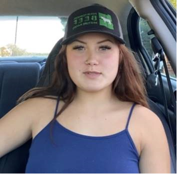 oaklandpoliceca's tweet photo. Help Locate A Missing Person Carmen Miller, 18.  
Miller may be staying in the area of MacArthur Blvd in a hotel &amp; possibly a victim of human sex trafficking.
Miller 5’1”, 130, brown/red hair &amp; green eyes 
OPD Missing Persons Unit (510) 238-3641
Full Story
https://t.co/pJP2qyMMHj https://t.co/4nqD0hQMHW