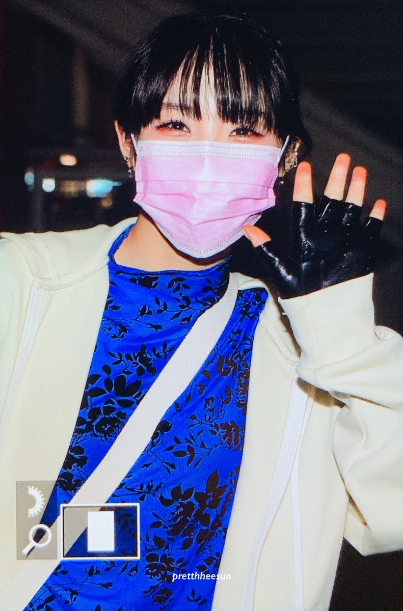 prettyheesun's tweet photo. 210926 출근

#핑크판타지 #희선 #하린
#Pinkfantasy #Heesun https://t.co/ZrYk0PgYI1