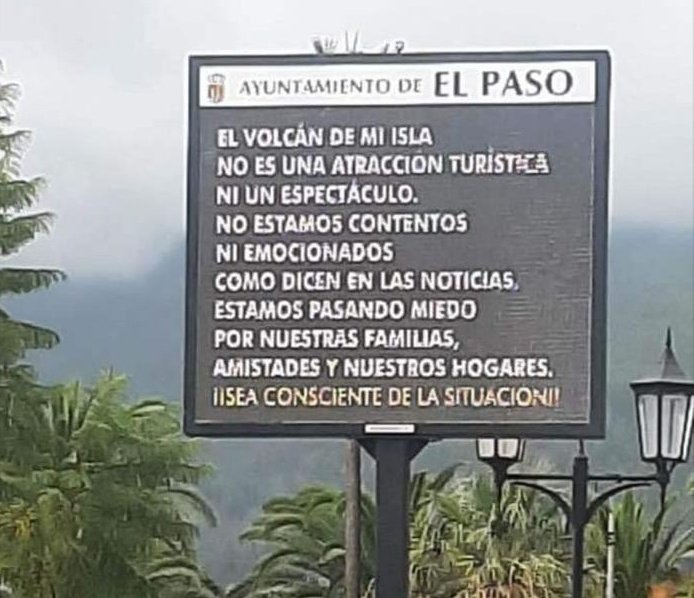 javiro_ser's tweet photo. ⚠️ Lo que está ocurriendo en La Palma es un desastre natural que ha  desatado una crisis social y económica de primer orden

❌ NO una atracción turística, ni un espectáculo televisivo. Responsabilidad cuando informamos, colegas

#VolcanLaPalma
#VolcandeLaPalma
#ErupcionenLaPalma https://t.co/bf0Dsgfe3e