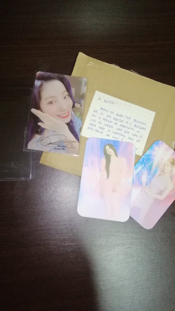 leafarqt's tweet photo. medj ia na ako

Thank you atee @Dahyunism07

#leafarqtmail https://t.co/YuK26L7kwC