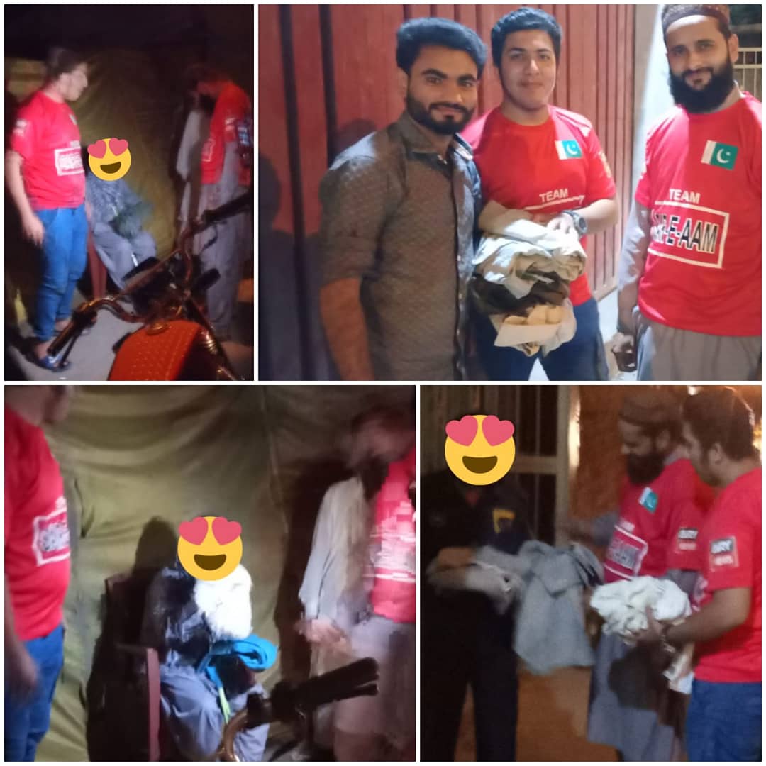 SAREAAMSIALKOT's tweet photo. السلام علیکم
ٹیم سرعام سیالکوٹ نے سردیاں آنے سے پہلے ہی مستحق لوگوں میں کپڑے تقسیم کرنا شروع کر دیے اور آئندہ بھی اسی طرح لوگوں کے کام آنے کا عزم کیا ۔ 
پاکستان زندہ باد 🇵🇰
@Iqrarulhassan https://t.co/P1TylpKfjW