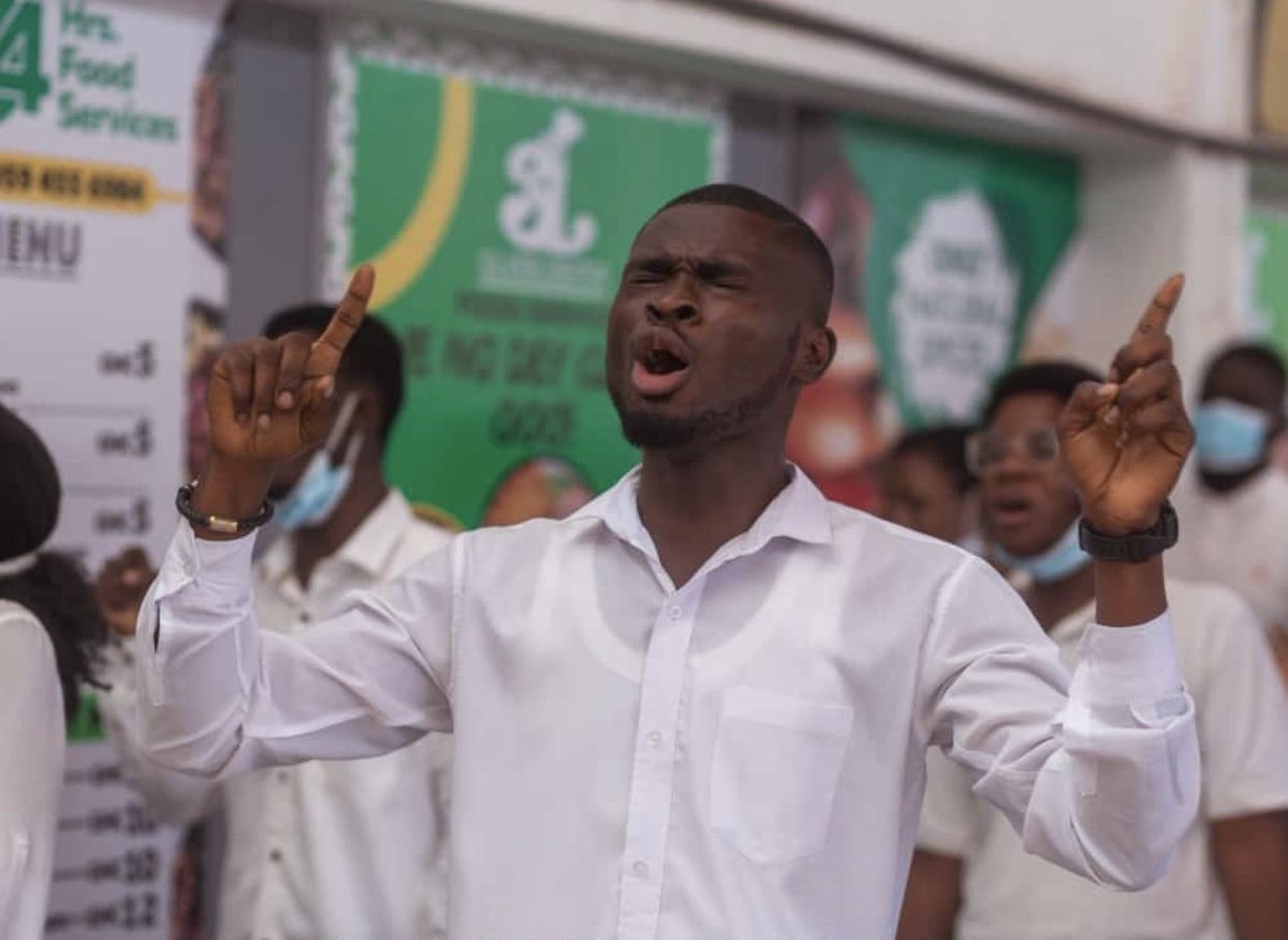 KNUST_Live's tweet photo. As you weren’t so serious with your spiritual life on campus with the excuse of academic work. 

Now you’re free, how is it going at home?

#KNUSTLive | #SundaysWithKNUSTLive https://t.co/ddzhBMaECT