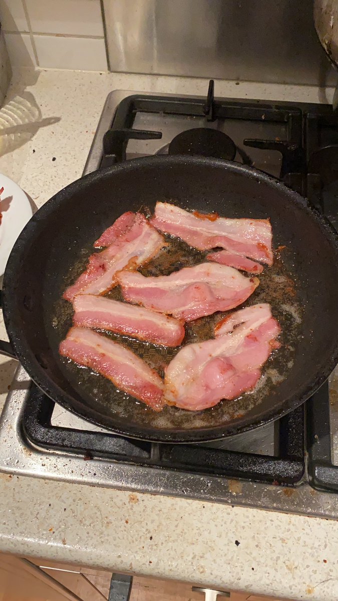 Korcan84's tweet photo. Tonight on โWhatโs Cookin Hex?โ
Biscuits nโ Bacon Gravy.
YUM!
#food #Biscuits #southerncookin https://t.co/3JizcscM0d