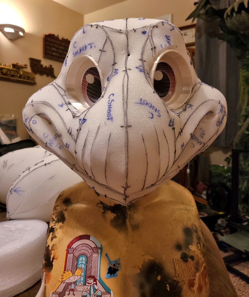 CavitySam's tweet photo. He doesn't look much like a mouse without his features but he's getting there! Not his eyes btw, I just grabbed one of my store stock for placeholders. https://t.co/I6n5fRNX2O