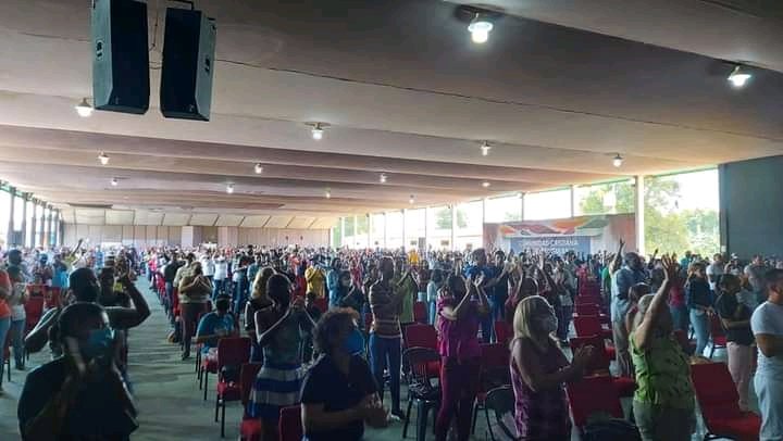 Circuito3SUCRE's tweet photo. Feliz Domingo, bajo la voluntad de Dios. Porque te tome de los confines de la tierra, y de tierras lejana te llamé, y te dije: Mi siervo eres tú, te escogí y no te deseché. #IglesiaCuadrangular 🇻🇪🤝 #DiosNosGuia #Amen https://t.co/FHJjwEFxXh