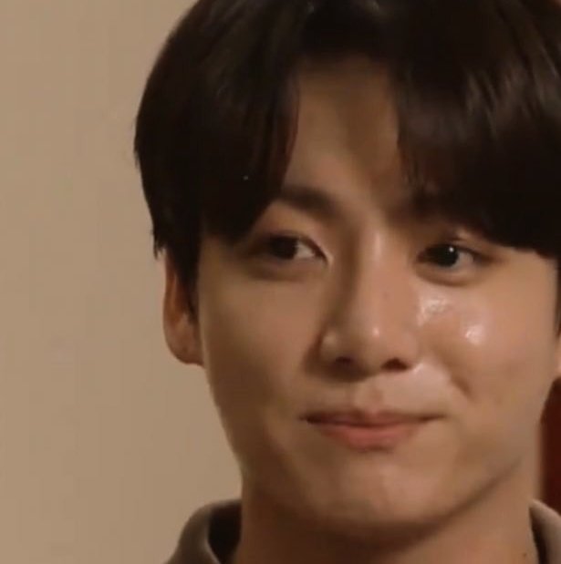tkchronicles's tweet photo. Kithes to jungkook ˘з˘ https://t.co/WjVzgQijJa