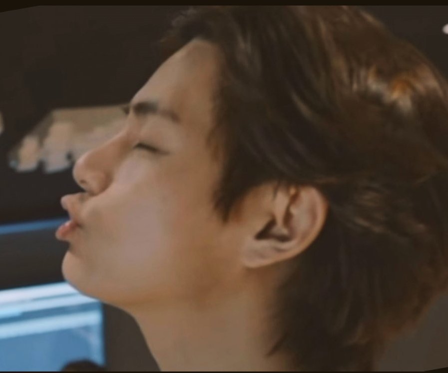 tkchronicles's tweet photo. Kithes to jungkook ˘з˘ https://t.co/WjVzgQijJa