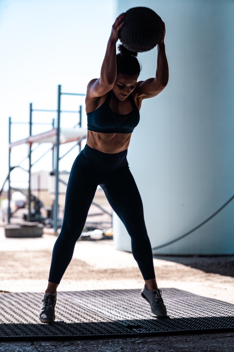FarmFitMomma's tweet photo. When Fitness & Farming Collideโฆthis c-section Farm Momma x 2 has BIG goals to make a HUGE impact in Ag Community โ> Iโm just getting started ๐ช๐ #AgTwitter #FitnessCoach #MomwithMuscles #farmgirl https://t.co/u4J7RGyPvT