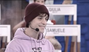 arieteisart's tweet photo. mi manca sempre di più😭 #Amici21 https://t.co/F0a7whWtnc
